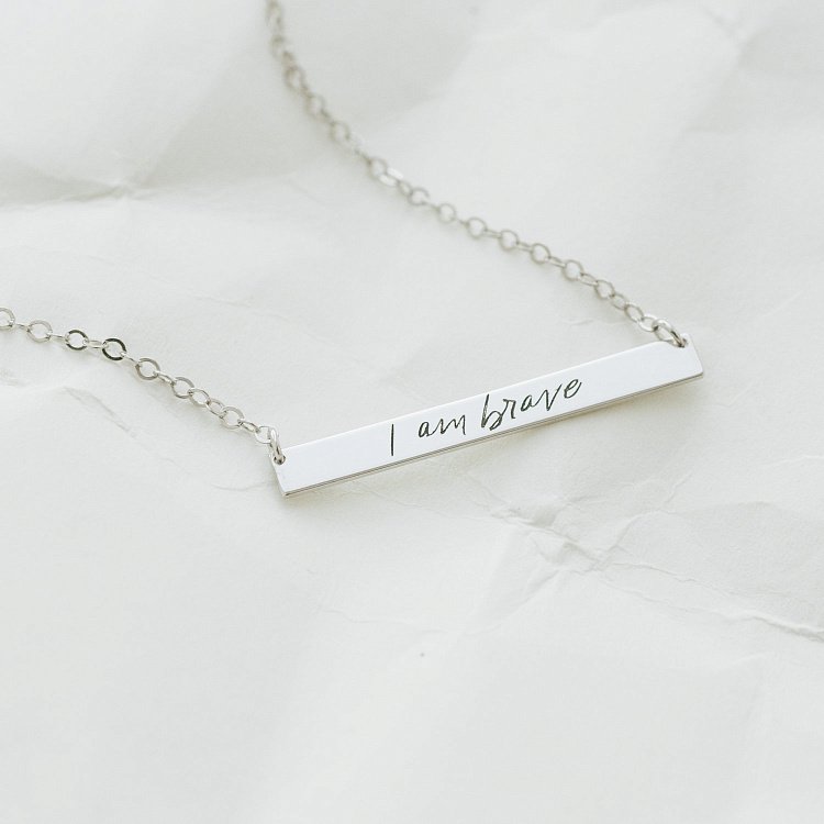 Серебряное колье с гравировкой "Смелость" 18978см от ювелирного магазина Оникс - 5
