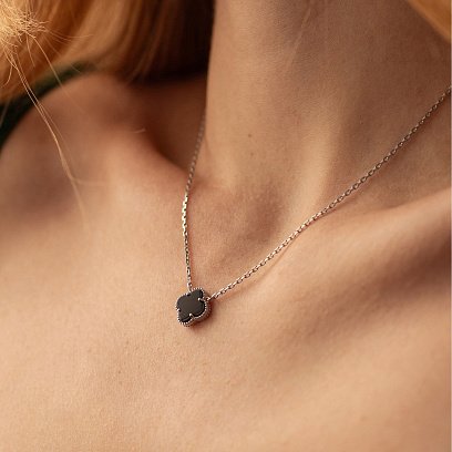 Серебряное колье "Клевер" (синт. оникс) 128245 №2