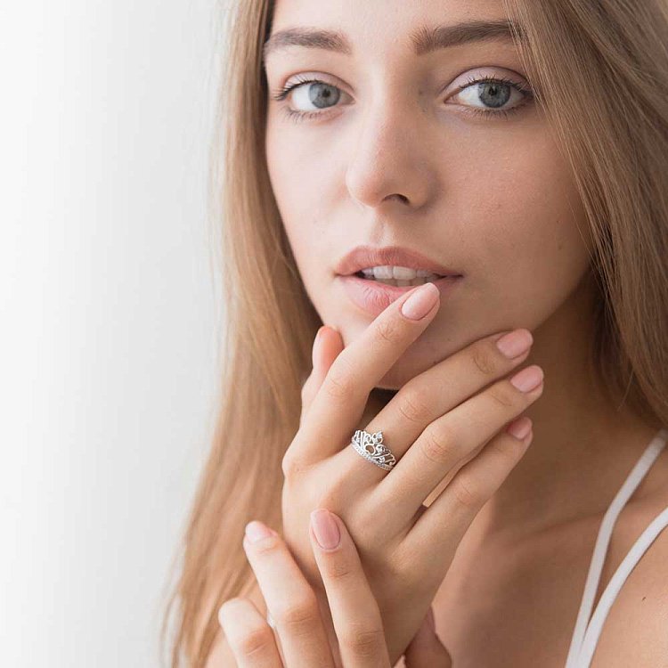 Золота каблучка "Корона" з фіанітами к04266 від ювелірного магазину Онікс - 3