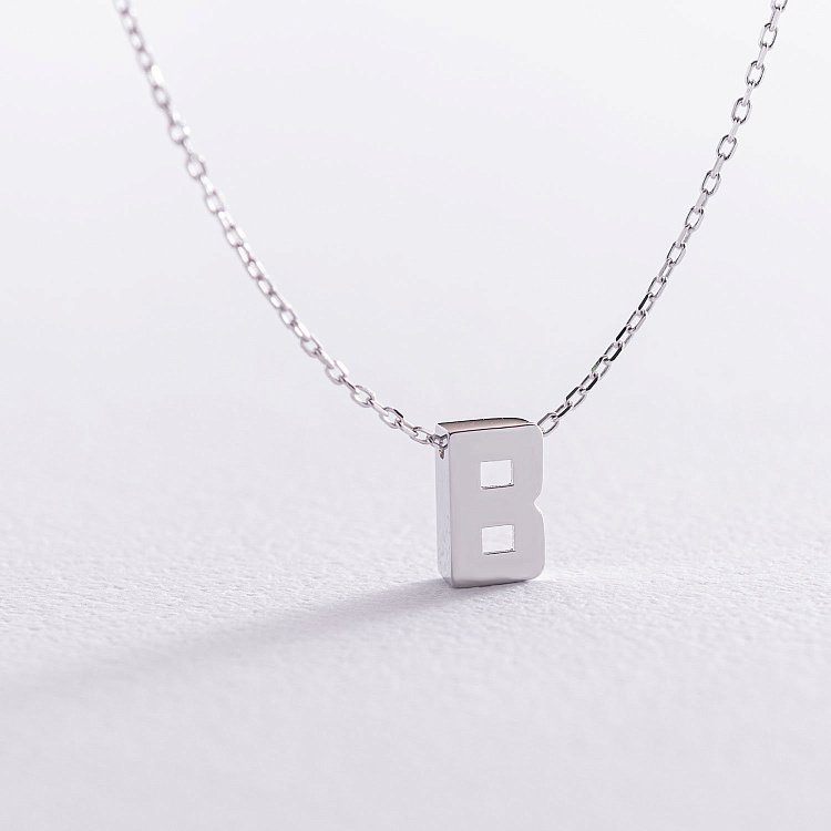 Кольє з буквою "В" в білому золоті кол01254В від ювелірного магазину Онікс