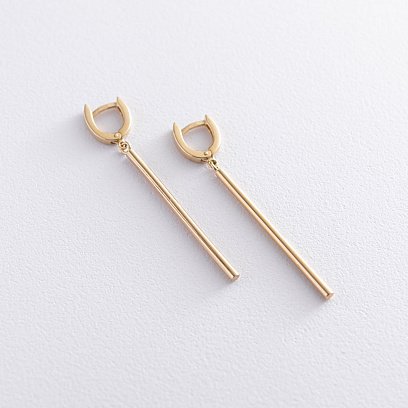 Сережки в жовтому золоті на англійській застібці с07083