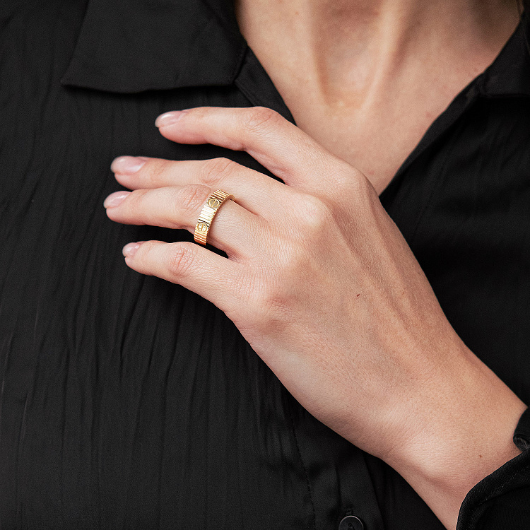 Каблучка "Love" у жовтому золоті к08424 від ювелірного магазину Онікс - 4