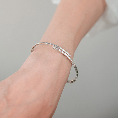 Жорсткий браслет "Змія" у білому золоті (фіаніти) б05627 №4