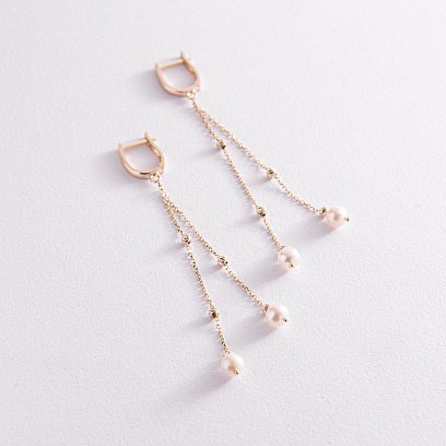 Золотые серьги с жемчугом на цепочке с07802