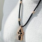 Чоловічий православний золотий хрест із ебенового дерева на шнурку кол02474 от ювелирного магазина Оникс - 1