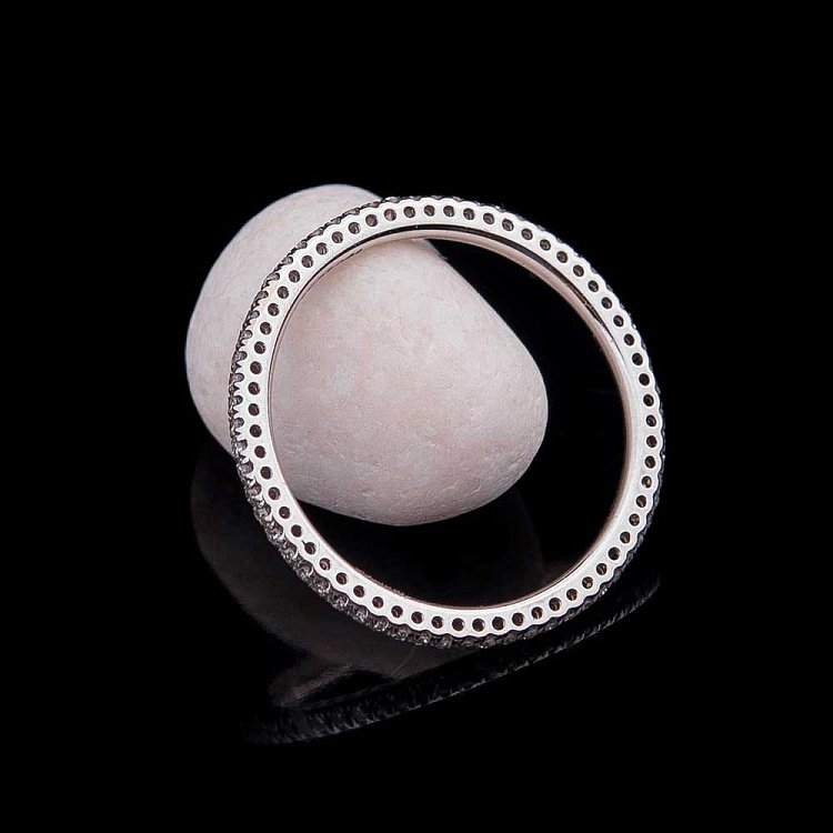 Золотое кольцо с бриллиантами 157427ch Золотое кольцо с бриллиантами 157427ch от ювелирного магазина Оникс