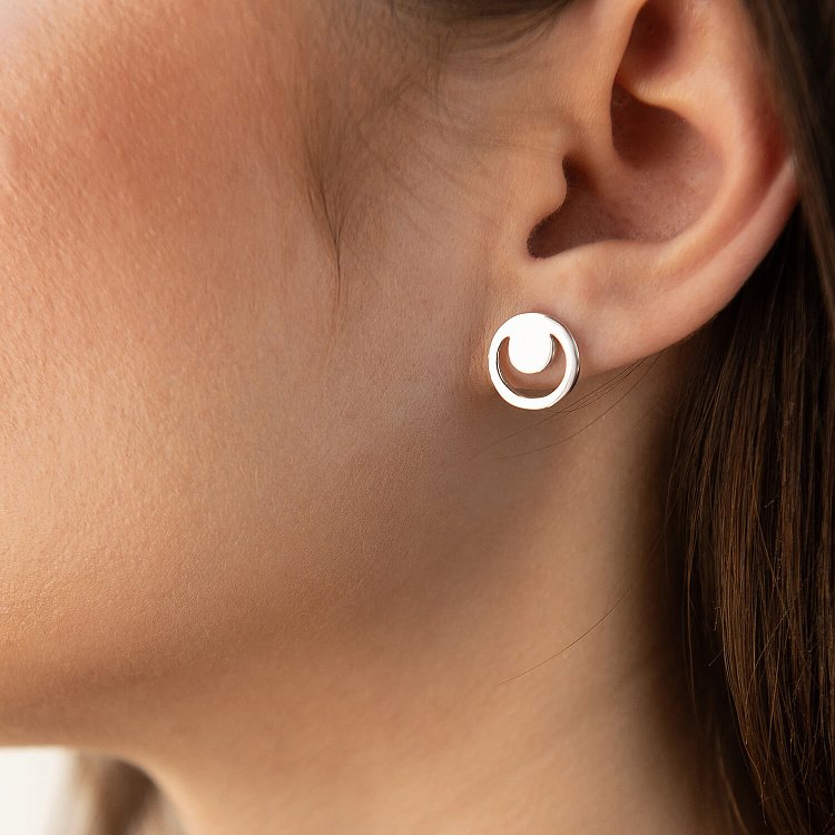 Серьги - пусеты "Искренность" в белом золоте с06978 от ювелирного магазина Оникс