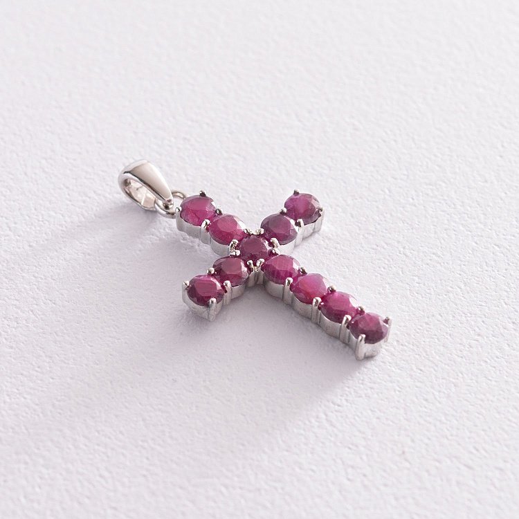Серебряный крест с рубинами 131571 от ювелирного магазина Оникс