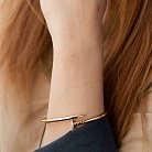 Золотой браслет "Гвоздь" с фианитами б02953 от ювелирного магазина Оникс - 1