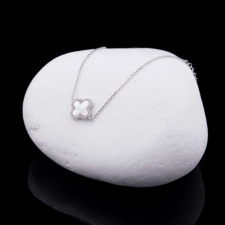 Срібний браслет "Конюшина" з перламутром 14945 від ювелірного магазину Онікс - 2