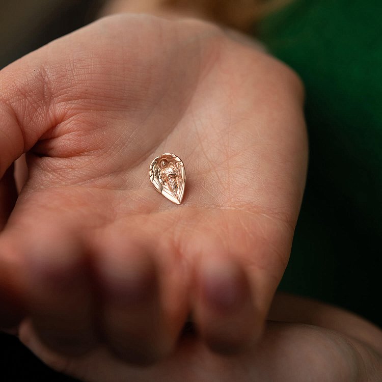 Кулон "Ангел Хранитель" у червоному золоті (діаманти) 132742421 від ювелірного магазину Онікс - 4