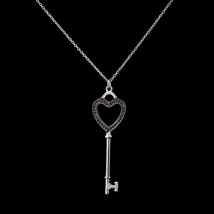 Серебряное колье "Ключик" 18454 от ювелирного магазина Оникс - 1