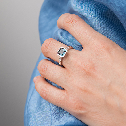 Золотое кольцо с бриллиантами и топазом "Лондон Голубой" кб0674sm №4