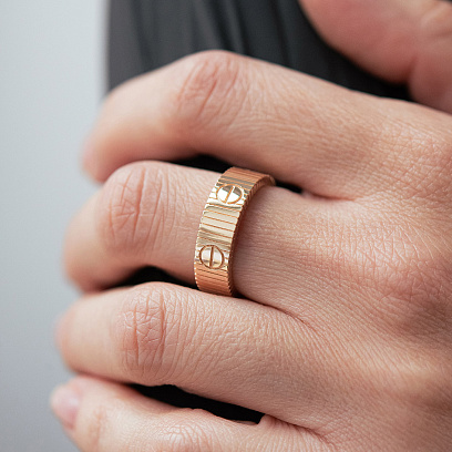 Золота каблучка "Love" к08416 №4