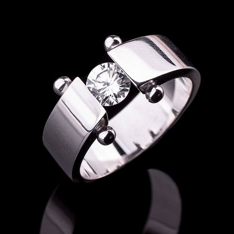 Мужское кольцо (фианит) к02618 от ювелирного магазина Оникс