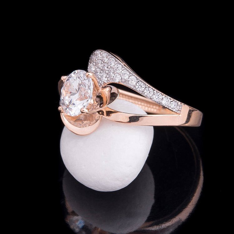 Помолвочное кольцо с фианитами к04237 от ювелирного магазина Оникс - 1