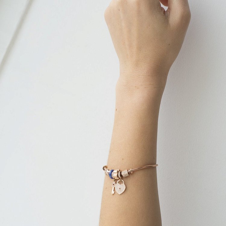 Золотий браслет з підвісками б02739 від ювелірного магазину Онікс - 3