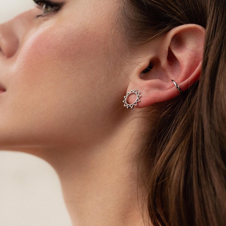 Серьги - пусеты "Солнце" в белом золоте с08192 от ювелирного магазина Оникс - 5