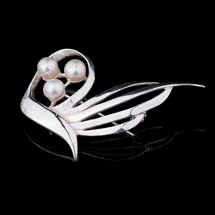 Заколка "Цветок"(жемчуг) 16044 от ювелирного магазина Оникс