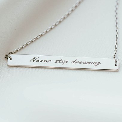 Золотий браслет з гравіюванням "Never stop dreaming" б04487 №3