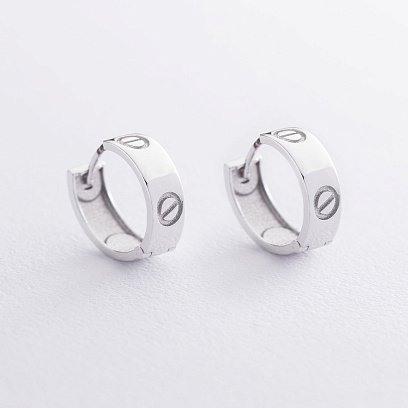 Серьги - кольца "Love" в белом золоте с05479