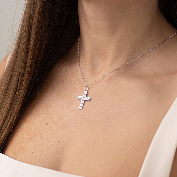 ?Золотий хрестик з діамантами P001041 від ювелірного магазину Онікс - 1