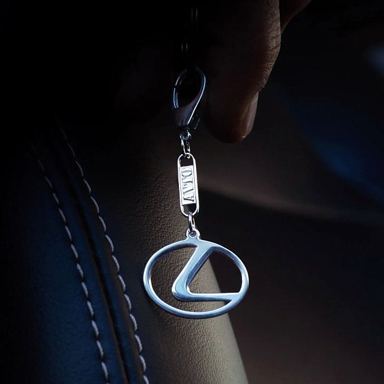 Серебряный брелок для машины "Lexus" 9001.1 №2