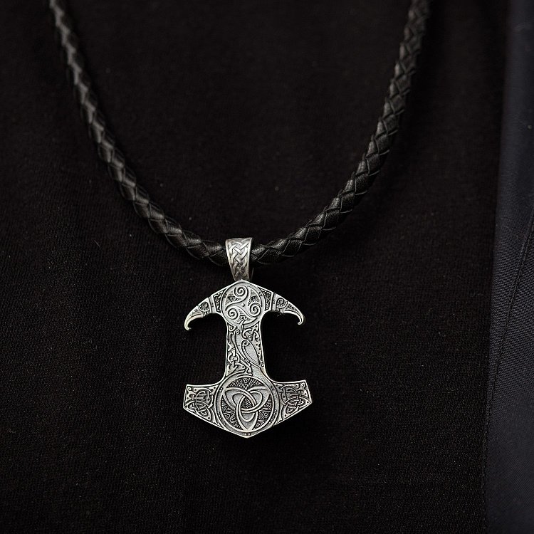 Серебряный кулон "Молот" с символами трискелиона и кельтского узла 7048 от ювелирного магазина Оникс - 6