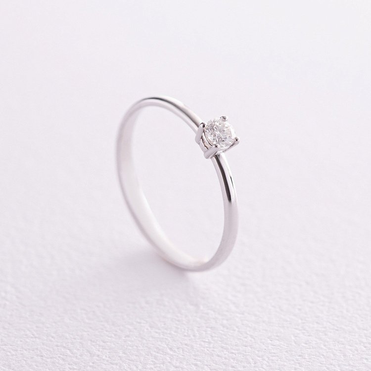 Помолвочное золотое кольцо с бриллиантом 227781121 от ювелирного магазина Оникс