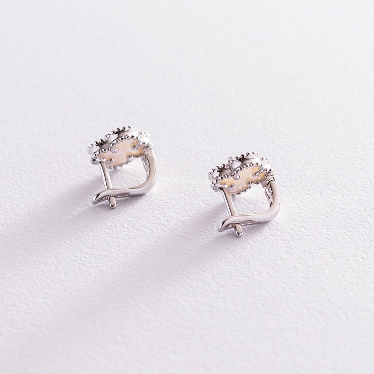 Срібні сережки "Конюшина" з перламутром 122002 від ювелірного магазину Онікс - 3