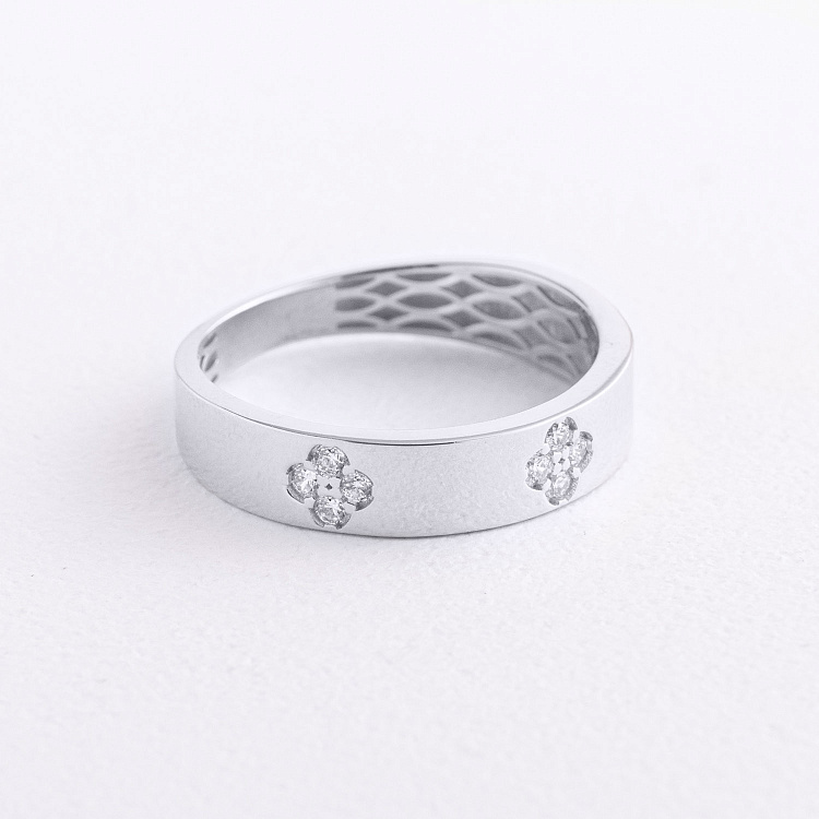 Каблучка "Конюшина" в білому золоті (фіаніти) к08441 від ювелірного магазину Онікс - 1