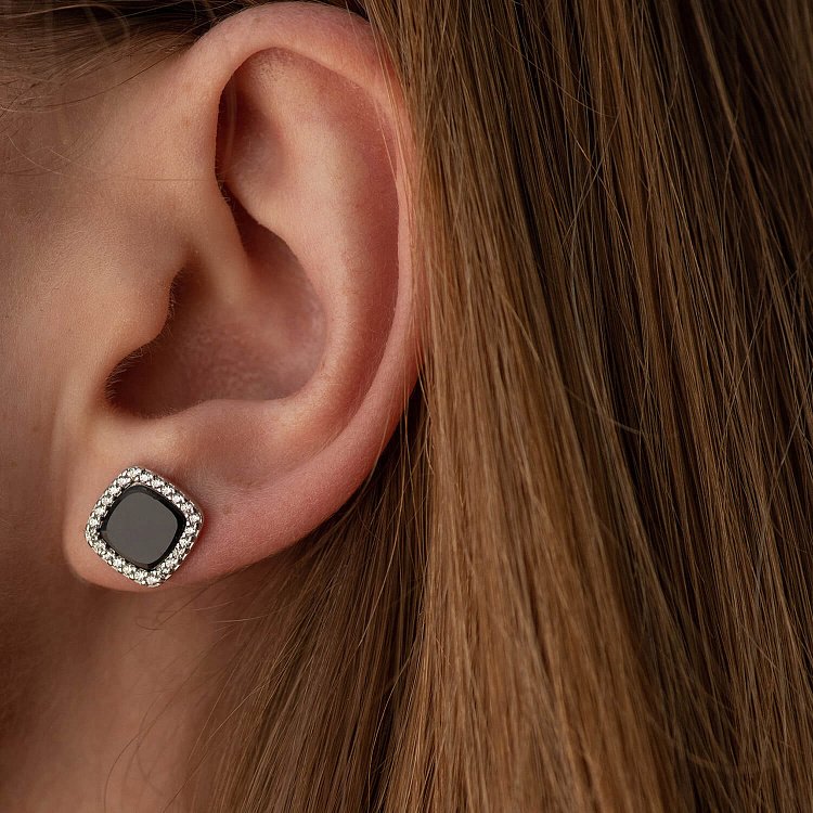 Серебряные серьги - пусеты "Квадратики" (фианиты, синт. оникс) OR112910 от ювелирного магазина Оникс - 1