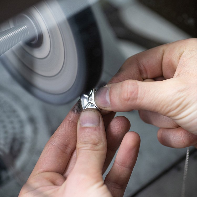 Срібне кольє "Конверт із секретом" (можливе гравіювання) 181215 від ювелірного магазину Онікс - 11