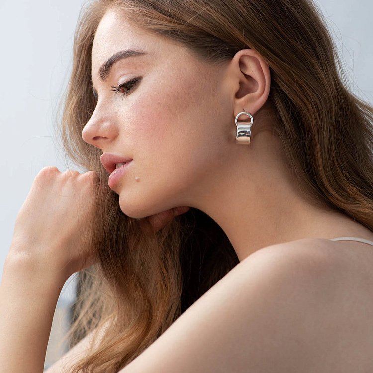 Срібні сережки - пусети "Магнетизм" 122689 від ювелірного магазину Онікс - 5