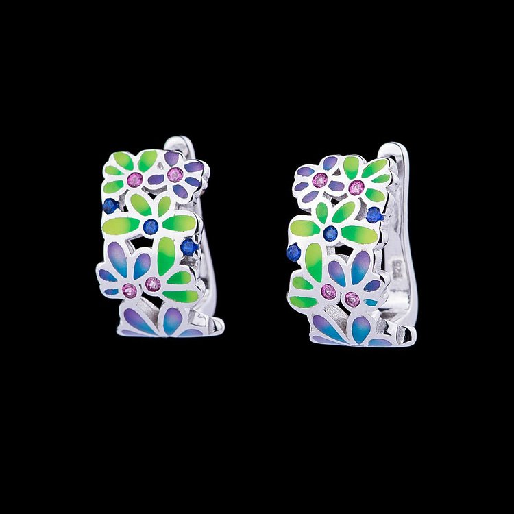 Серебряные серьги с фианитами и эмалью 122000 от ювелирного магазина Оникс - 1