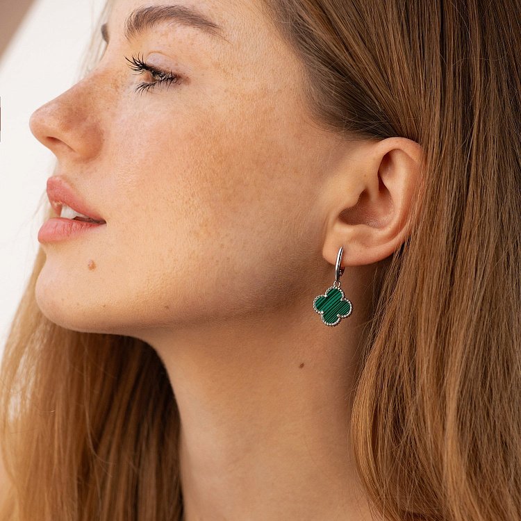 Срібні сережки "Конюшина" (синт. малахіт) 123367 від ювелірного магазину Онікс - 3