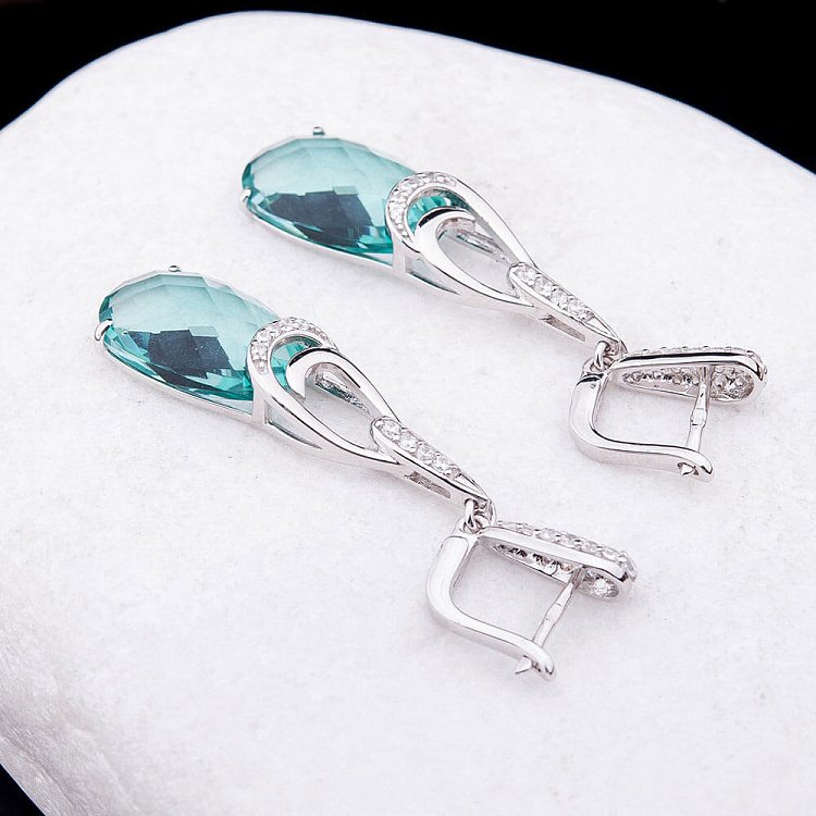 Серебряные серьги с фианитами с3 от ювелирного магазина Оникс - 2