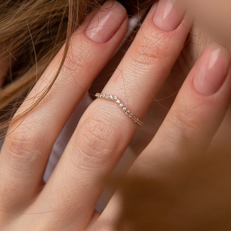 Каблучка "Особлива" з фіанітами (червоне золото) к07466 від ювелірного магазину Онікс - 9