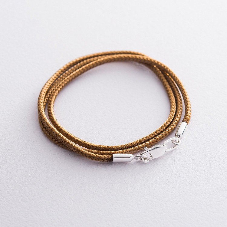 Шелковый шнурок с серебряной застежкой 18735 от ювелирного магазина Оникс