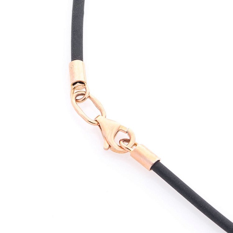 Каучуковый шнурок с золотыми вставками кол01362 от ювелирного магазина Оникс - 1