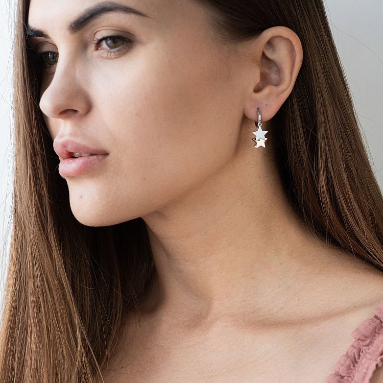 Срібні сережки - кільця "Зірочки" 123343 від ювелірного магазину Онікс - 2