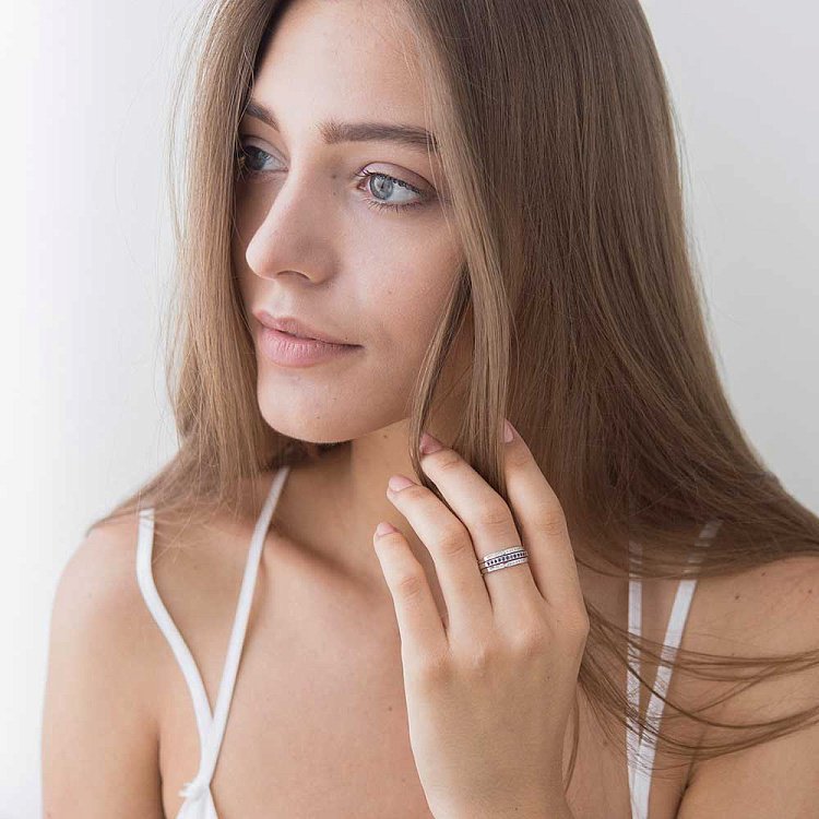 Золота каблучка з синіми сапфірами і діамантами к409 від ювелірного магазину Онікс - 3