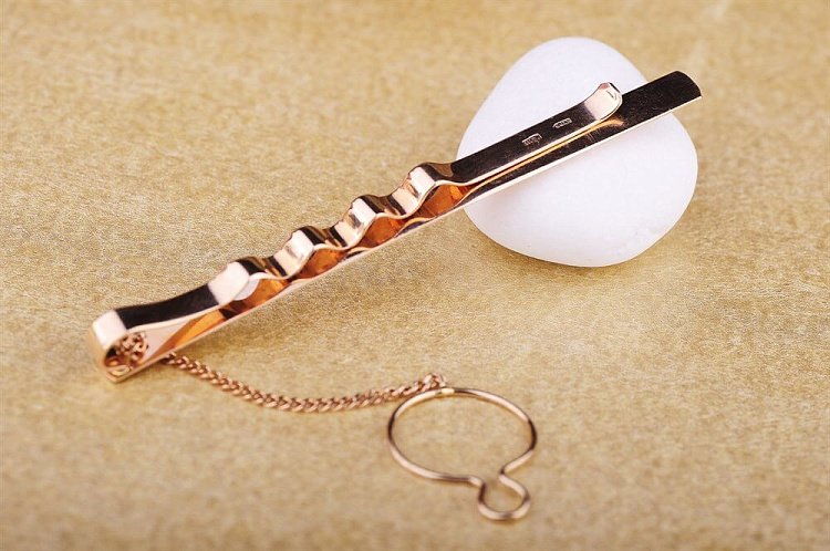 Зажим для галстука с узором заж00014 от ювелирного магазина Оникс - 1