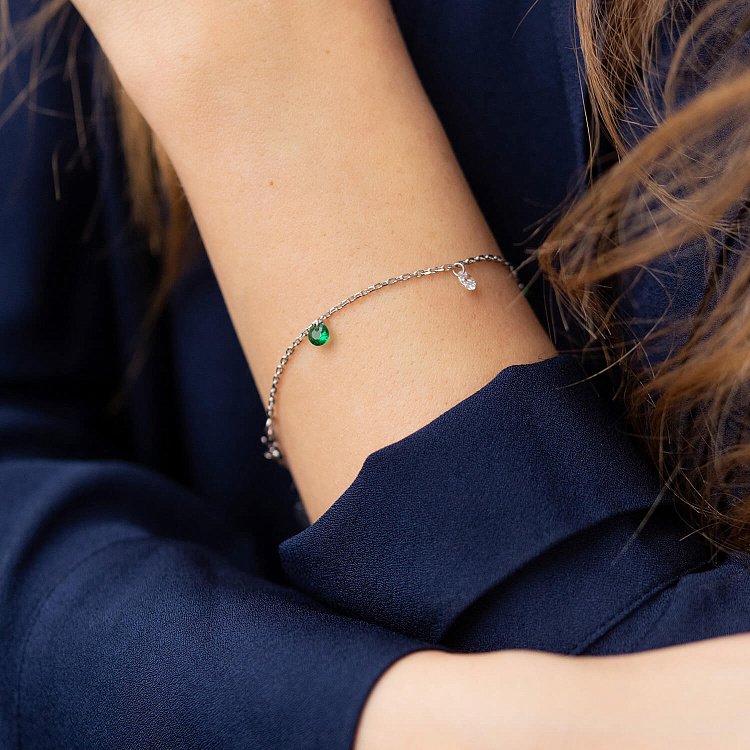 Браслет в серебре (зеленые и белые фианиты) 141623 от ювелирного магазина Оникс - 1