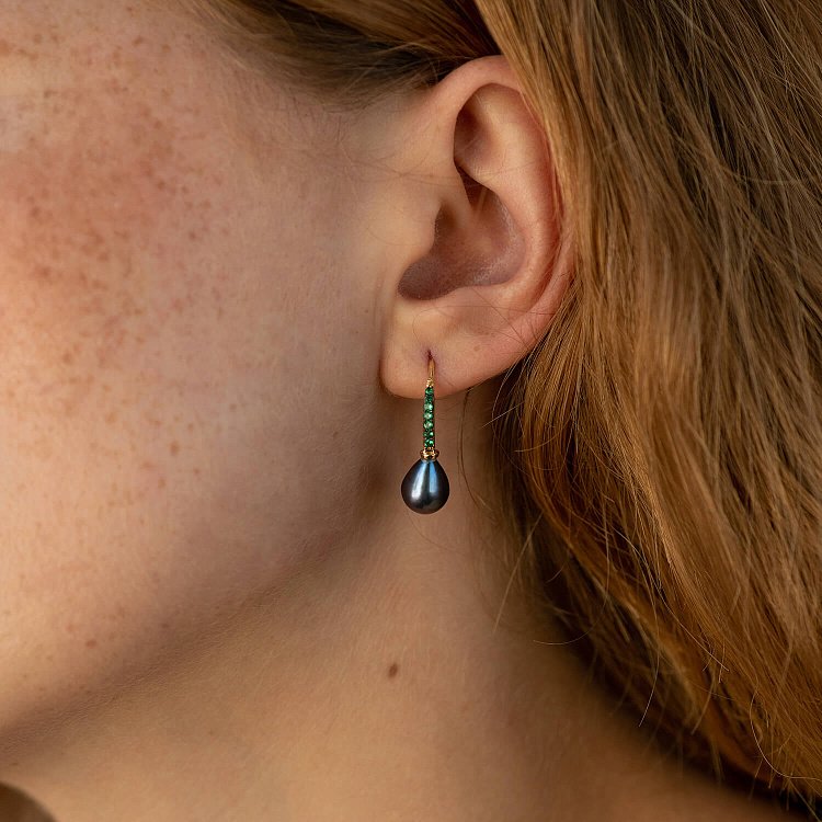 Золотые серьги - петельки "Оливия" с жемчугом и фианитами с08512 от ювелирного магазина Оникс - 1