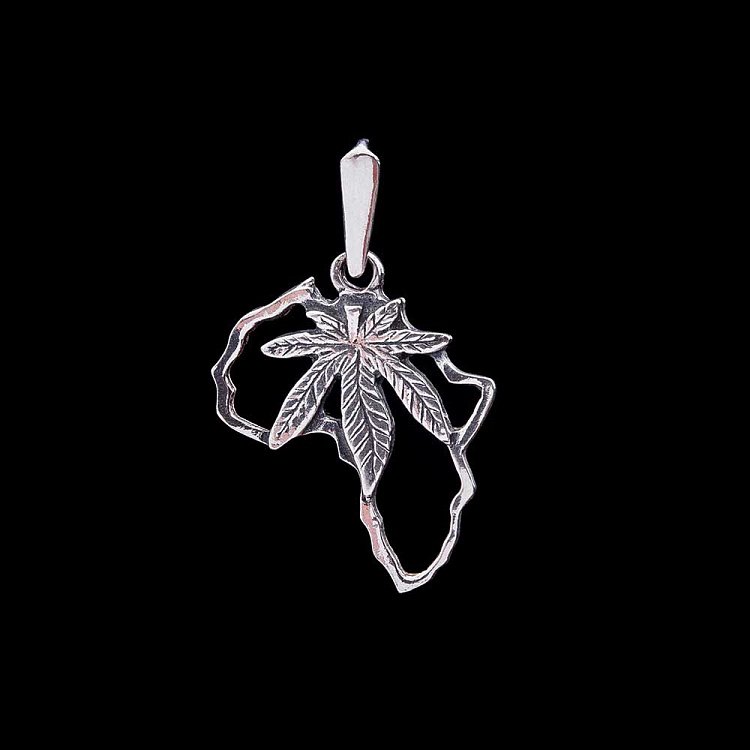 Серебряная подвеска-листок 13387 Серебряная подвеска-листок 13387 от ювелирного магазина Оникс