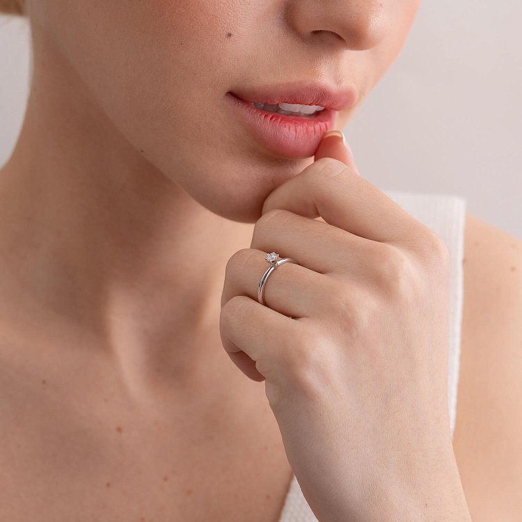 Помолвочное золотое кольцо с бриллиантом 26411121 от ювелирного магазина Оникс - 4