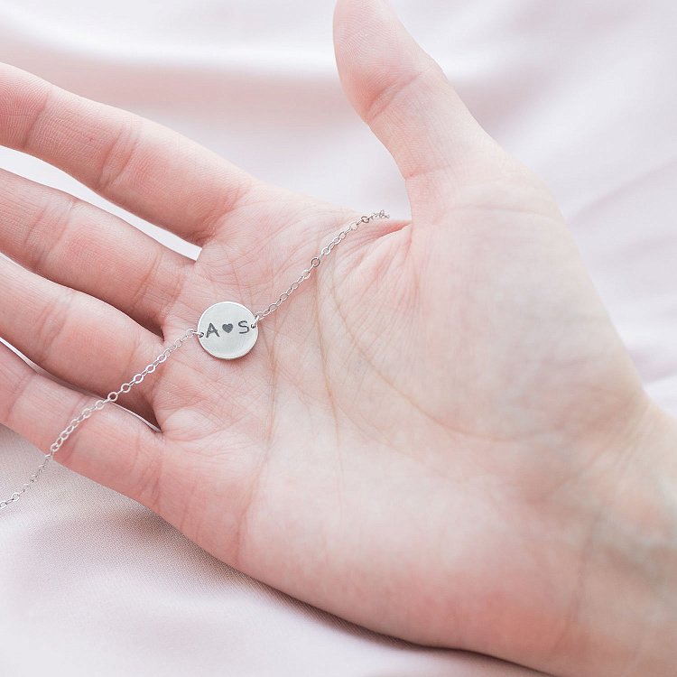 Срібний браслет "Улюблені букви" з гравіюванням 2091б від ювелірного магазину Онікс - 2