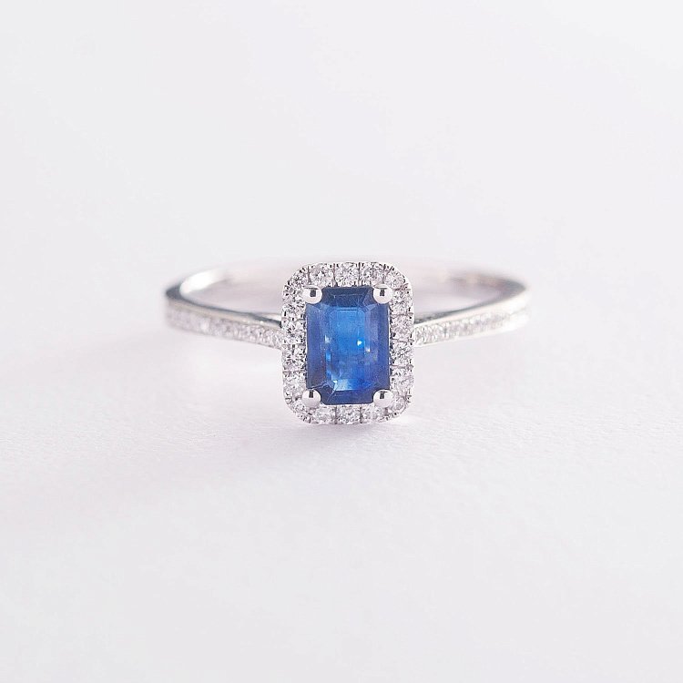 Золота каблучка з сапфіром і діамантами кб0072са Золота каблучка з сапфіром і діамантами кб0072са від ювелірного магазину Онікс