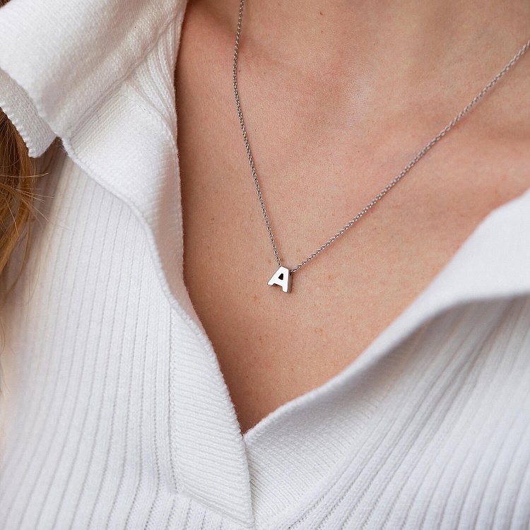 Серебряное колье с буквой "А" 1105 А от ювелирного магазина Оникс - 1